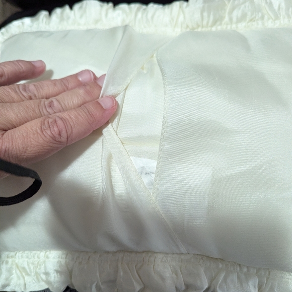 COPY - Vintage quilted polyester with satin fringe and back pillow. For Baby or… - Picture 7 of 7